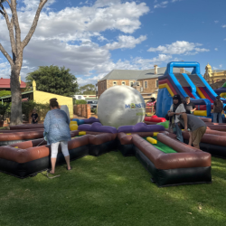 Mini Golf Deluxe (9 Holes)